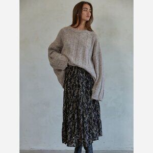 Boho Midi Skirt – Romantic Floral Print with Lace Detail